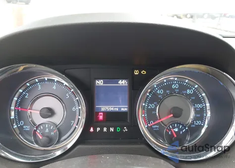 2015 Chrysler Town & Country Touring from USA, damaged, VIN 2C4RC1BG4FR645084